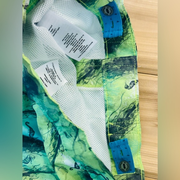 NEW OFFCORSS Boys Swim Trunks Size 10 Green Jellyfish and Seahorses NWT - Picture 9 of 14